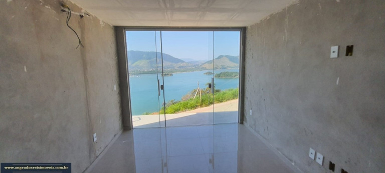 Imagem Casa com 1 Quarto à Venda, 400 m² em Campo Grande - Rio De Janeiro