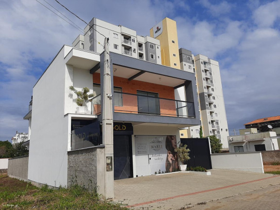 Sobrado com 3 Quartos à Venda, 337 m² em Itacolomi - Balneário Piçarras