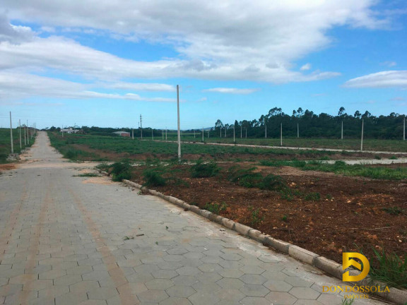 Imagem Terreno à Venda, 360 m² em São Defende - Criciúma Imagem Terreno à Venda, 360 m² em São Defende - Criciúma
