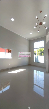 Imagem Casa com 3 Quartos à Venda, 250 m² em Massaguaçu - Caraguatatuba