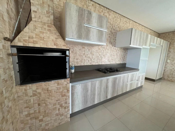 Imagem Casa com 3 Quartos à Venda, 238 m² em Setor Industrial - Sinop