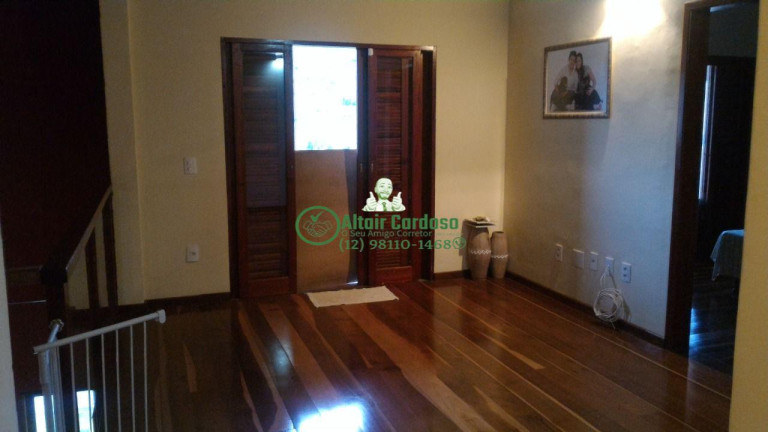 Imagem Casa de Condomínio com 5 Quartos à Venda, 500 m² em Centro - Jambeiro