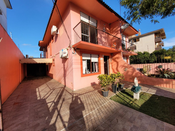 Imagem Casa com 3 Quartos à Venda, 168 m² em Camobi - Santa Maria Imagem Casa com 3 Quartos à Venda, 168 m² em Camobi - Santa Maria