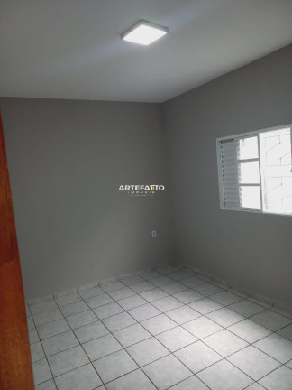 Imagem Casa com 2 Quartos à Venda, 117 m²