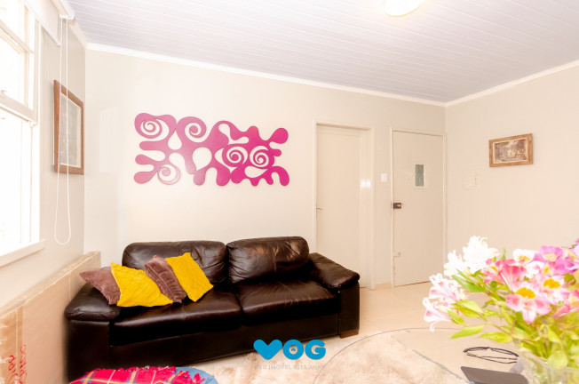 Imagem Imóvel com 2 Quartos à Venda, 57 m² em Petrópolis - Porto Alegre Imagem Imóvel com 2 Quartos à Venda, 57 m² em Petrópolis - Porto Alegre