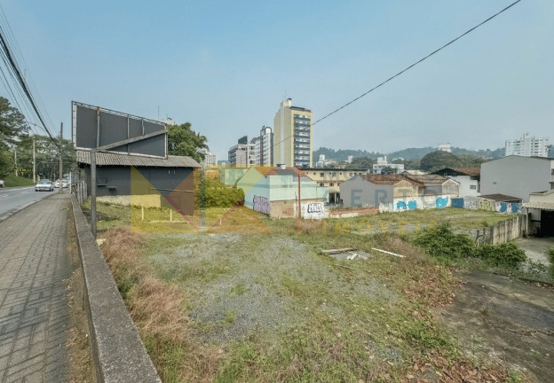 Imagem Imóvel à Venda, 1.402 m² em Victor Konder - Blumenau Imagem Imóvel à Venda, 1.402 m² em Victor Konder - Blumenau