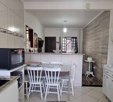 Imagem Casa à Venda, em São Paulo Imagem Casa à Venda, em São Paulo