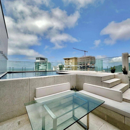 Imagem Cobertura com 4 Quartos à Venda, 400 m² em 2 Quadra Centro - Balneário Camboriú Imagem Cobertura com 4 Quartos à Venda, 400 m² em 2 Quadra Centro - Balneário Camboriú