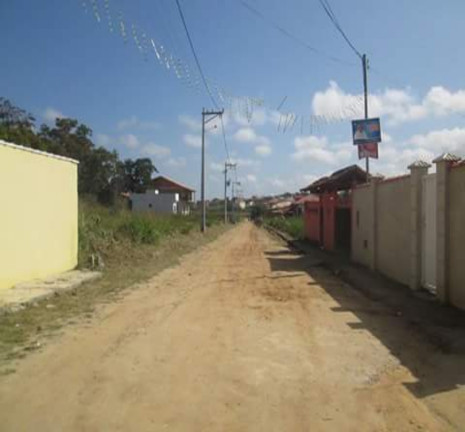 Imagem Casa com 4 Quartos à Venda, 200 m² em Outeiro - Araruama