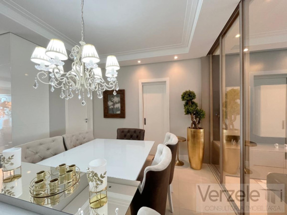 Imagem Apartamento com 3 Quartos à Venda, 144 m² em Centro Imagem Apartamento com 3 Quartos à Venda, 144 m² em Centro
