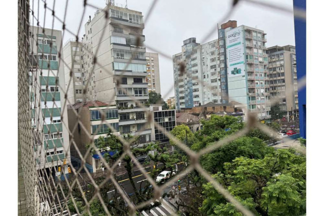 Imagem Imóvel com 3 Quartos à Venda, em Independência - Porto Alegre Imagem Imóvel com 3 Quartos à Venda, em Independência - Porto Alegre