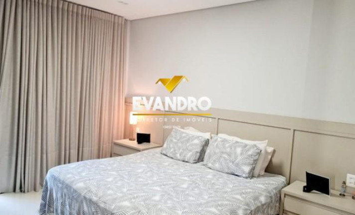 Imagem Apartamento com 4 Quartos à Venda, 247 m² em Duque De Caxias - Cuiabá