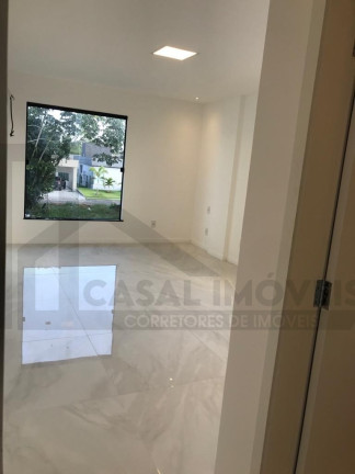 Imagem Casa com 4 Quartos à Venda, 380 m² em Atalaia - Ananindeua Imagem Casa com 4 Quartos à Venda, 380 m² em Atalaia - Ananindeua