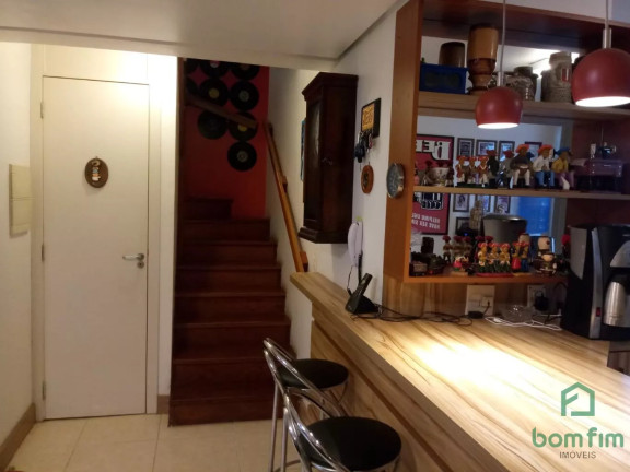 Imagem Sobrado com 3 Quartos à Venda, 150 m² em São Sebastião - Porto Alegre