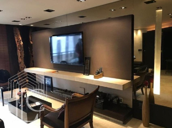 Apartamento com 2 Quartos para Alugar, 120 m² em Moema - São Paulo