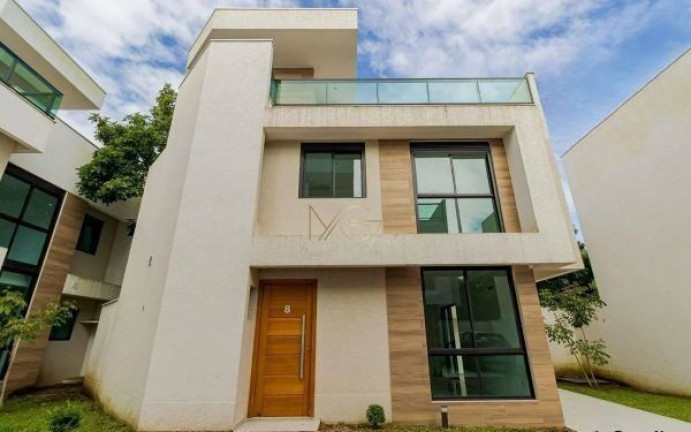 Imagem Casa com 3 Quartos à Venda, 125 m² em Bom Retiro - Curitiba Imagem Casa com 3 Quartos à Venda, 125 m² em Bom Retiro - Curitiba