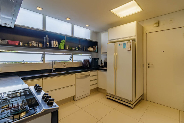 Imagem Apartamento com 4 Quartos à Venda, 262 m² em Real Parque - São Paulo