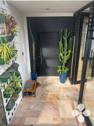 Imagem Imóvel com 6 Quartos à Venda, 600 m² em Ilha Porchat - São Vicente Imagem Imóvel com 6 Quartos à Venda, 600 m² em Ilha Porchat - São Vicente