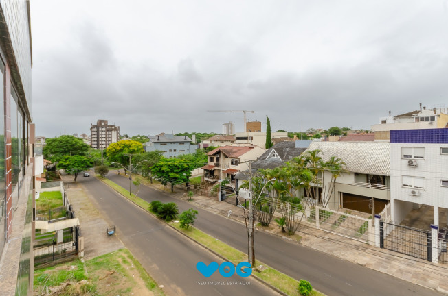 Imagem Imóvel com 3 Quartos à Venda, 195 m² em Jardim Itu - Porto Alegre Imagem Imóvel com 3 Quartos à Venda, 195 m² em Jardim Itu - Porto Alegre