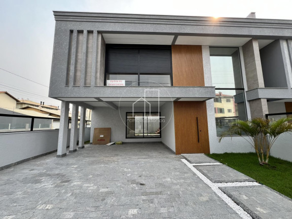 Casa com 3 Quartos à Venda, 208 m² em Ingleses Do Rio Vermelho - Florianópolis