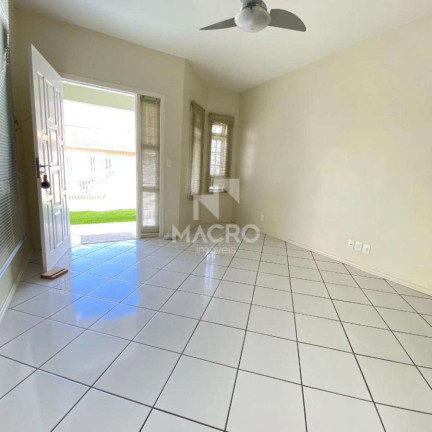 Imagem Casa com 3 Quartos à Venda, 198 m² em Centro - Jaraguá Do Sul Imagem Casa com 3 Quartos à Venda, 198 m² em Centro - Jaraguá Do Sul