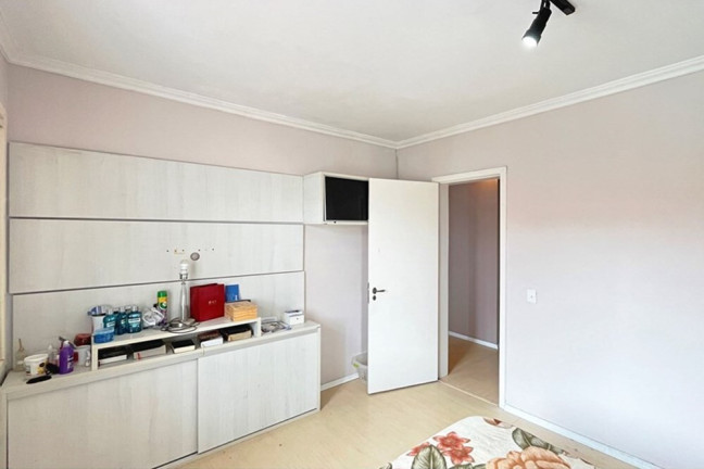 Imagem Casa de Condomínio com 5 Quartos à Venda, 300 m² Imagem Casa de Condomínio com 5 Quartos à Venda, 300 m²