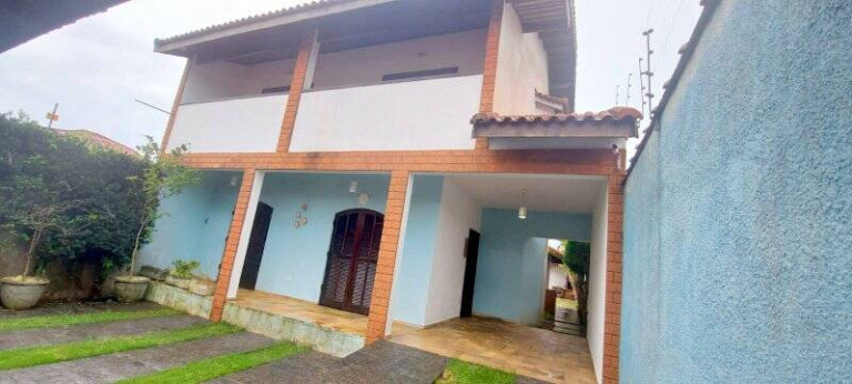 Imagem Casa com 4 Quartos à Venda, 350 m² em Maria Helena Novaes - Peruíbe Imagem Casa com 4 Quartos à Venda, 350 m² em Maria Helena Novaes - Peruíbe