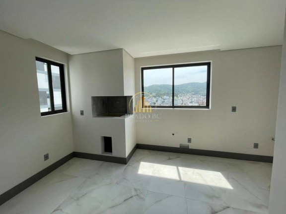 Imagem Apartamento com 3 Quartos à Venda, 130 m² em Centro - Balneário Camboriú Imagem Apartamento com 3 Quartos à Venda, 130 m² em Centro - Balneário Camboriú