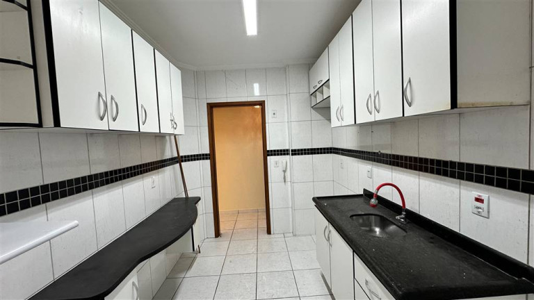 Imagem Apartamento com 2 Quartos à Venda, 76 m² em Guilhermina - Praia Grande
