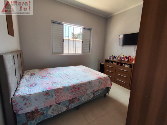 Imagem Casa com 2 Quartos à Venda, 109 m² em Guilhermina - Praia Grande Imagem Casa com 2 Quartos à Venda, 109 m² em Guilhermina - Praia Grande