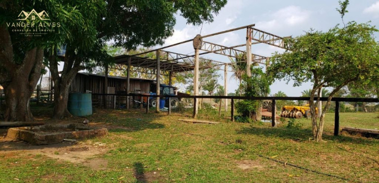 Imagem Imóvel com 5 Quartos à Venda, 4.017.000 m² em Zona Rural