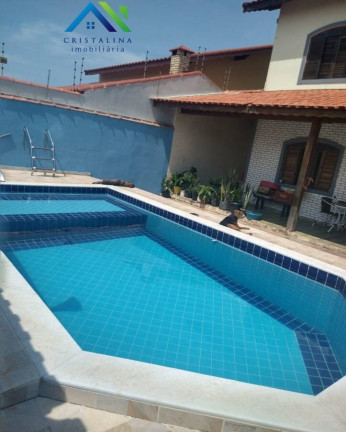 Sobrado com 5 Quartos à Venda, 360 m² em Balneário Convento Velho - Peruíbe