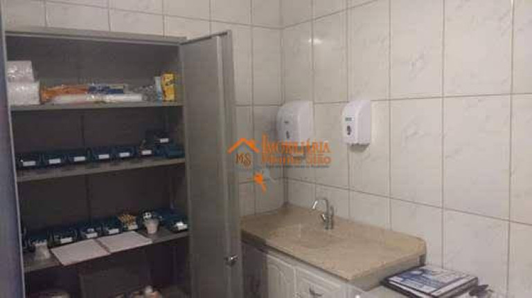 Imagem Chácara com 9 Quartos à Venda, 670 m² em água Azul - Guarulhos Imagem Chácara com 9 Quartos à Venda, 670 m² em água Azul - Guarulhos