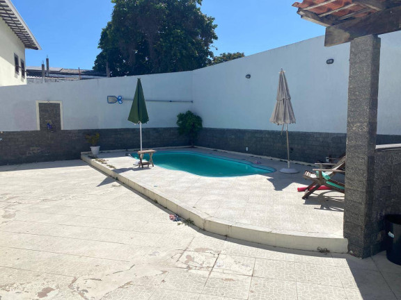 Imagem Casa com 3 Quartos à Venda, 257 m² em Centro - Araruama Imagem Casa com 3 Quartos à Venda, 257 m² em Centro - Araruama
