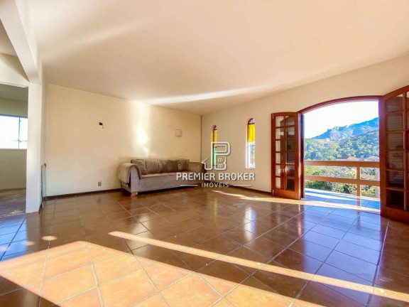 Imagem Casa com 3 Quartos à Venda ou Locação, 196 m² em Golfe - Teresópolis