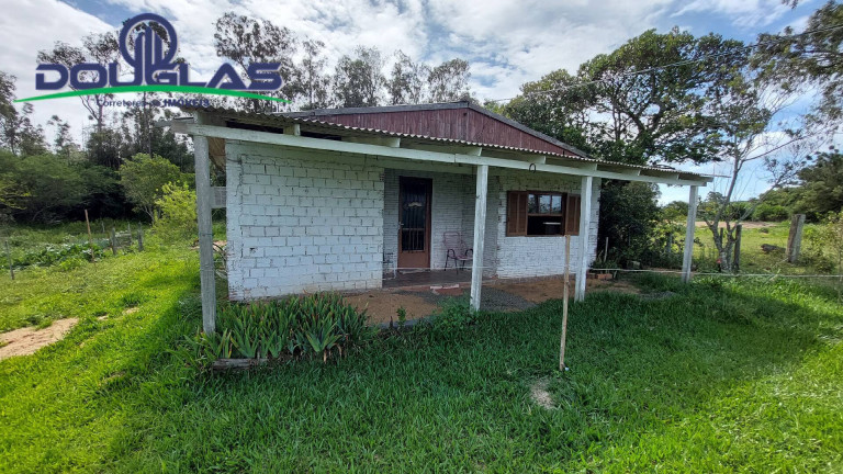 Imagem Casa com 2 Quartos à Venda,  em Capão Da Porteira - Viamão