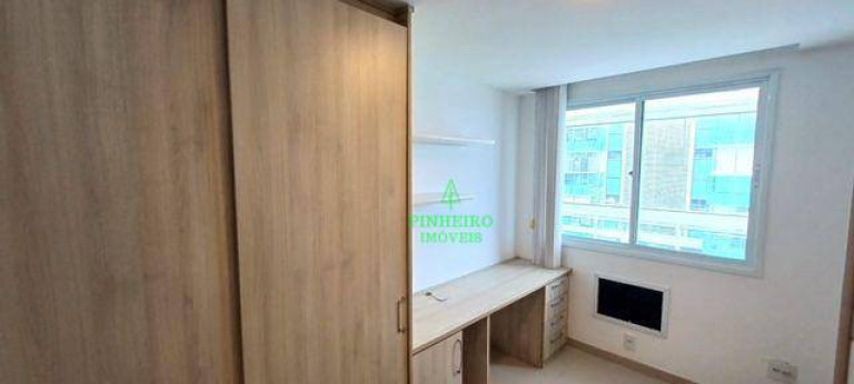 Imagem Apartamento com 4 Quartos à Venda, 141 m² em Piratininga - Niterói