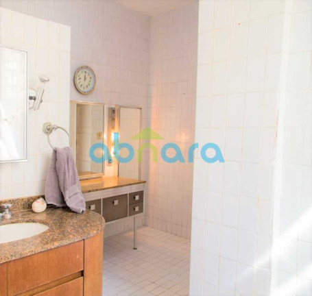 Imagem Apartamento com 3 Quartos à Venda, 250 m² em Copacabana - Rio De Janeiro Imagem Apartamento com 3 Quartos à Venda, 250 m² em Copacabana - Rio De Janeiro