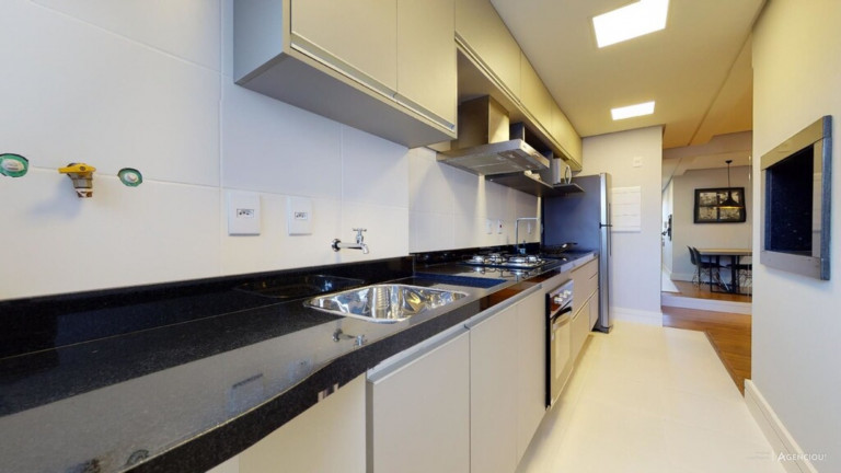 Imagem Imóvel com 3 Quartos à Venda, 76 m² em Camaquã - Porto Alegre Imagem Imóvel com 3 Quartos à Venda, 76 m² em Camaquã - Porto Alegre