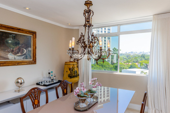 Imagem Apartamento com 4 Quartos à Venda, 185 m² em Moema - São Paulo Imagem Apartamento com 4 Quartos à Venda, 185 m² em Moema - São Paulo