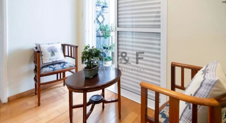 Imagem Casa com 4 Quartos à Venda, 250 m² em Campo Belo - São Paulo