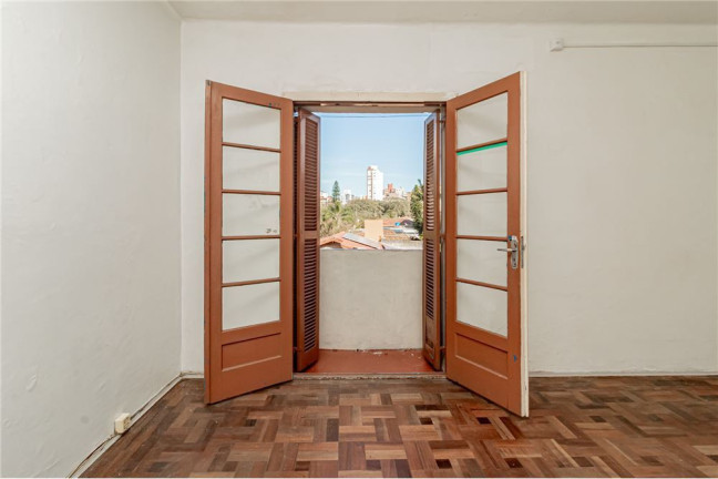Imagem Imóvel com 1 Quarto à Venda,  em Petrópolis - Porto Alegre