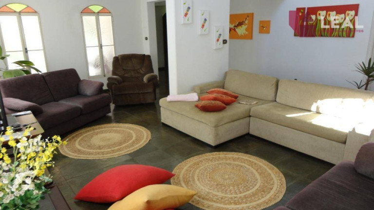 Imagem Chácara com 5 Quartos à Venda, 800 m² em Coutinhos - Pouso Alegre Imagem Chácara com 5 Quartos à Venda, 800 m² em Coutinhos - Pouso Alegre