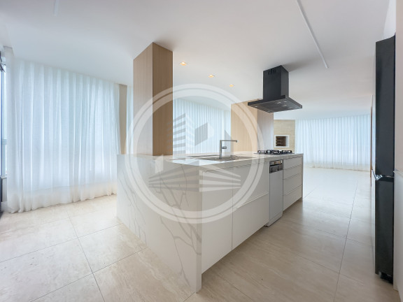 Apartamento com 3 Quartos à Venda, 179 m² em Centro - Balneário Camboriú