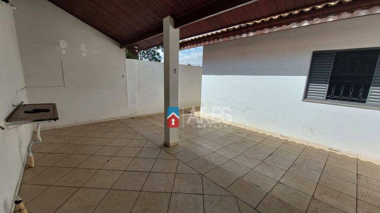 Imagem Casa com 3 Quartos para Alugar, 210 m² em Parque Novo Mundo - Americana Imagem Casa com 3 Quartos para Alugar, 210 m² em Parque Novo Mundo - Americana