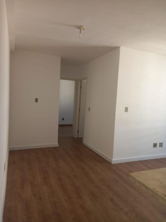 Imagem Apartamento com 2 Quartos à Venda, 50 m² em Vila Mercês - Carapicuíba