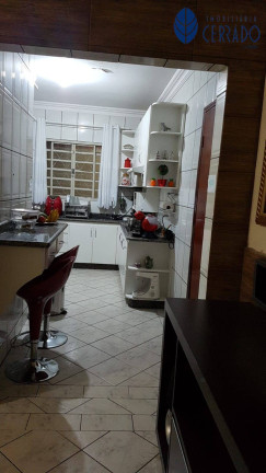 Imagem Casa com 4 Quartos à Venda, 315 m² em Jardim Alexandrina - Anápolis