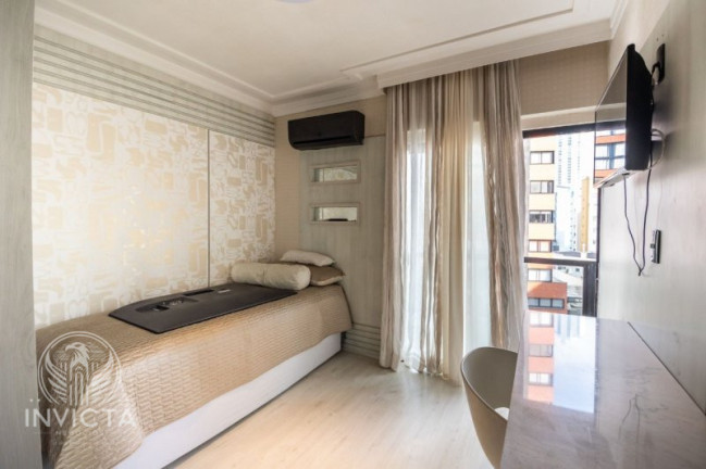 Imagem Apartamento com 3 Quartos à Venda, 134 m² em Centro - Balneário Camboriú Imagem Apartamento com 3 Quartos à Venda, 134 m² em Centro - Balneário Camboriú