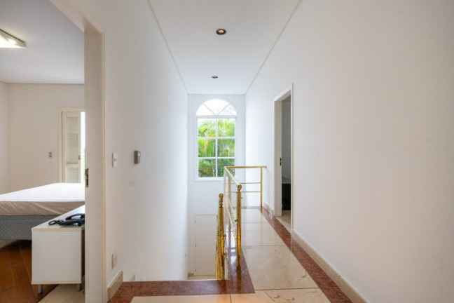 Imagem Casa com 6 Quartos à Venda,  em Granja Carneiro Viana - Cotia