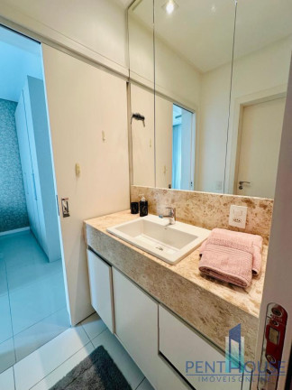 Imagem Apartamento com 3 Quartos para Alugar, 115 m² em Centro - Balneário Camboriú Imagem Apartamento com 3 Quartos para Alugar, 115 m² em Centro - Balneário Camboriú